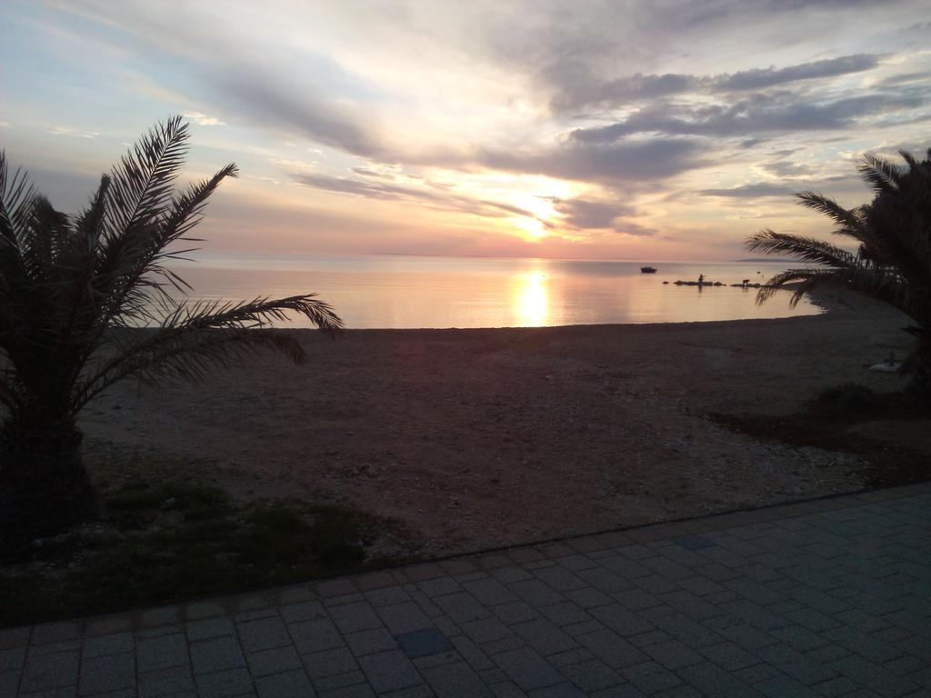 Apartmani Nena Povljana Exterior foto
